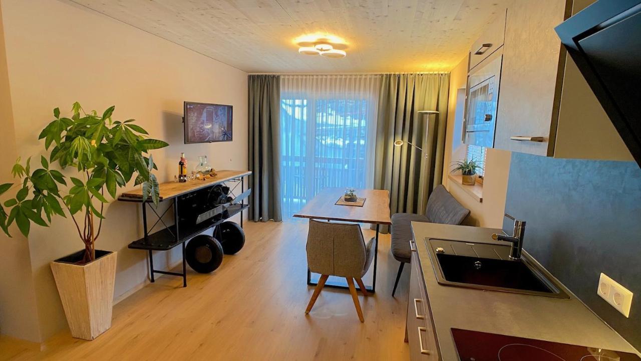וויסנסי Erdhaeuser Und Apartments Mit Seeblick Und Alleinlage מראה חיצוני תמונה