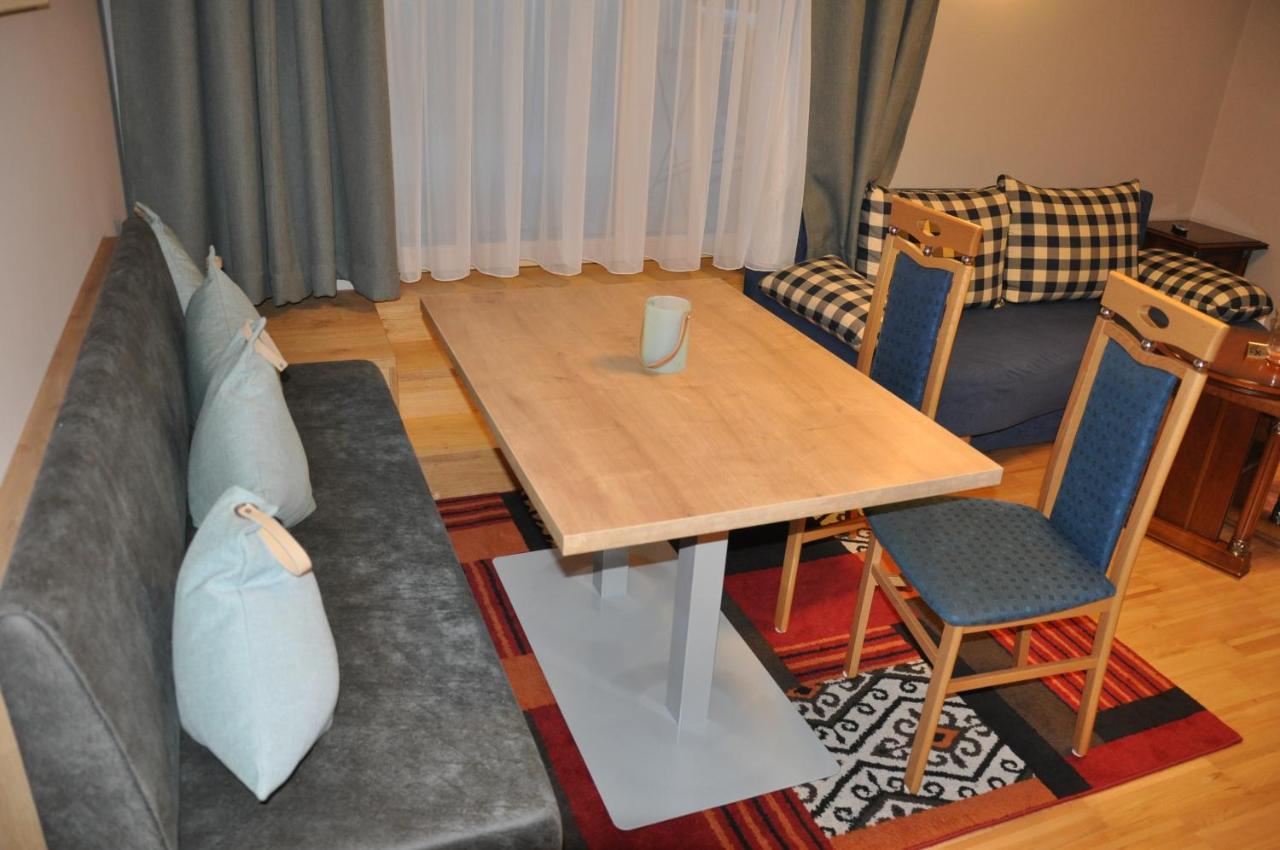 וויסנסי Erdhaeuser Und Apartments Mit Seeblick Und Alleinlage מראה חיצוני תמונה